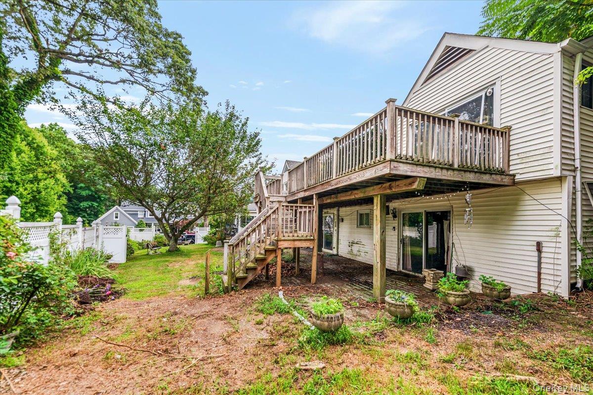 221 Huntington Bay Road