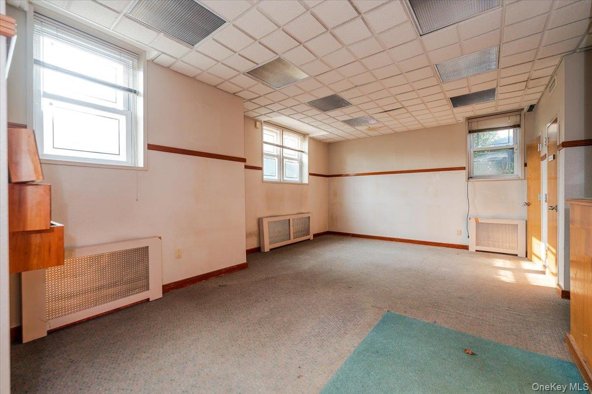 195 N Village Avenue Unit: Suite 1