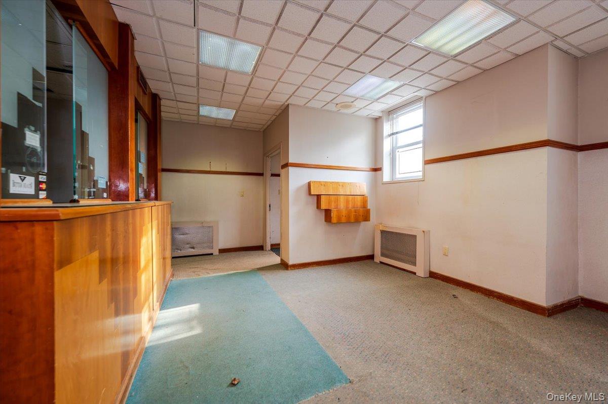 195 N Village Avenue Unit: Suite 1