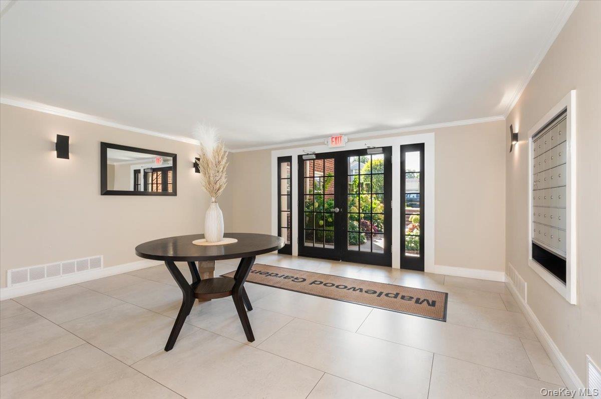 111 S Centre Avenue Unit: 2-KK