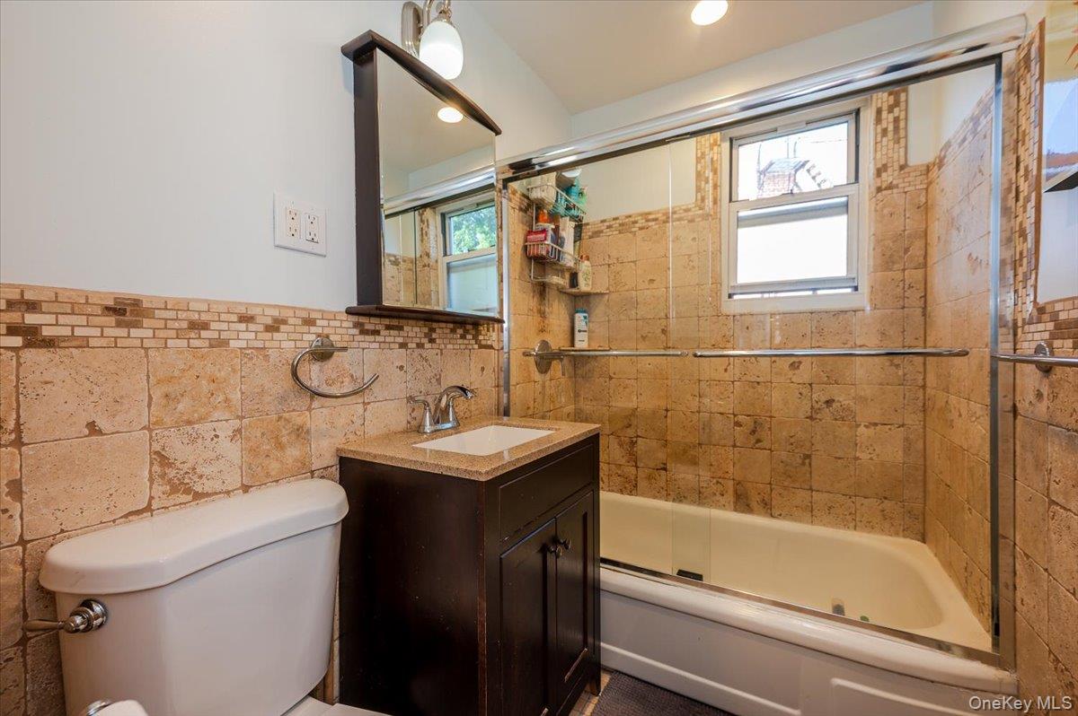 111 S Centre Avenue Unit: 2-KK