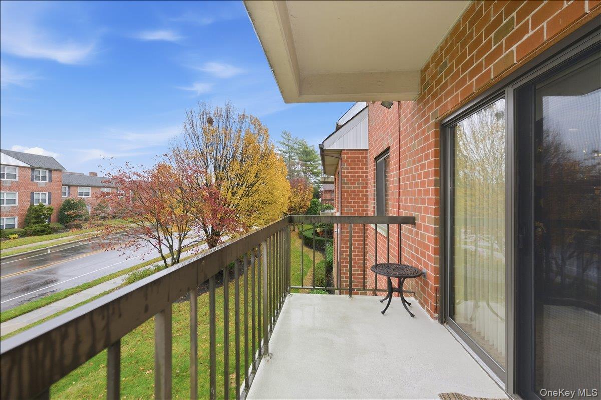99 S Park Avenue Unit: 224