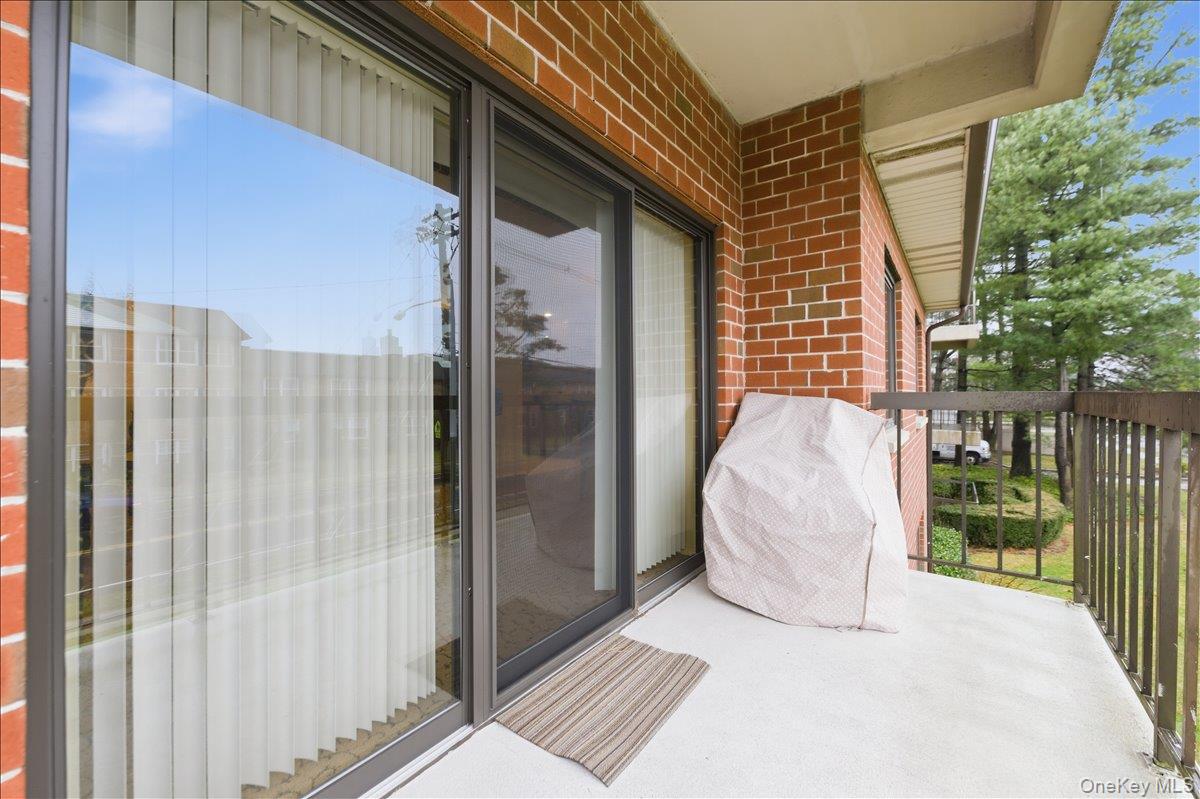 99 S Park Avenue Unit: 224
