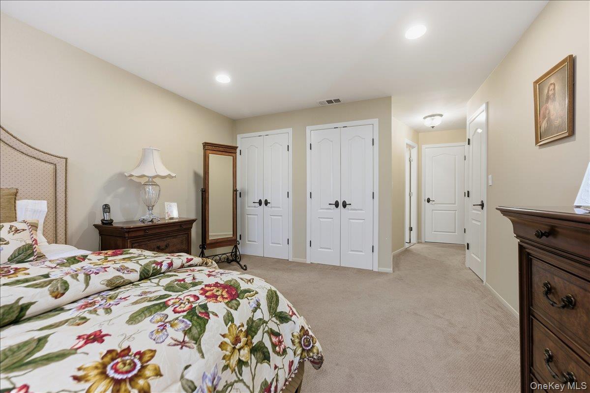 99 S Park Avenue Unit: 224