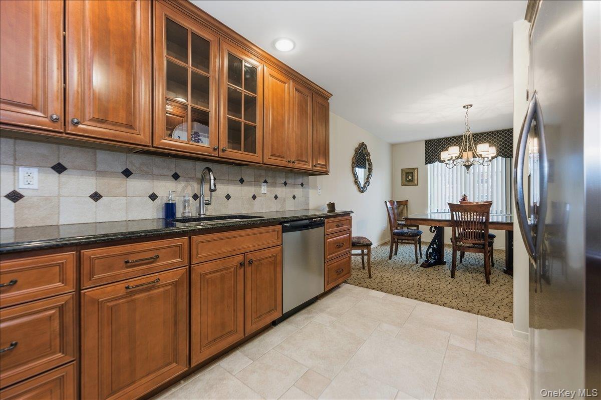 99 S Park Avenue Unit: 224