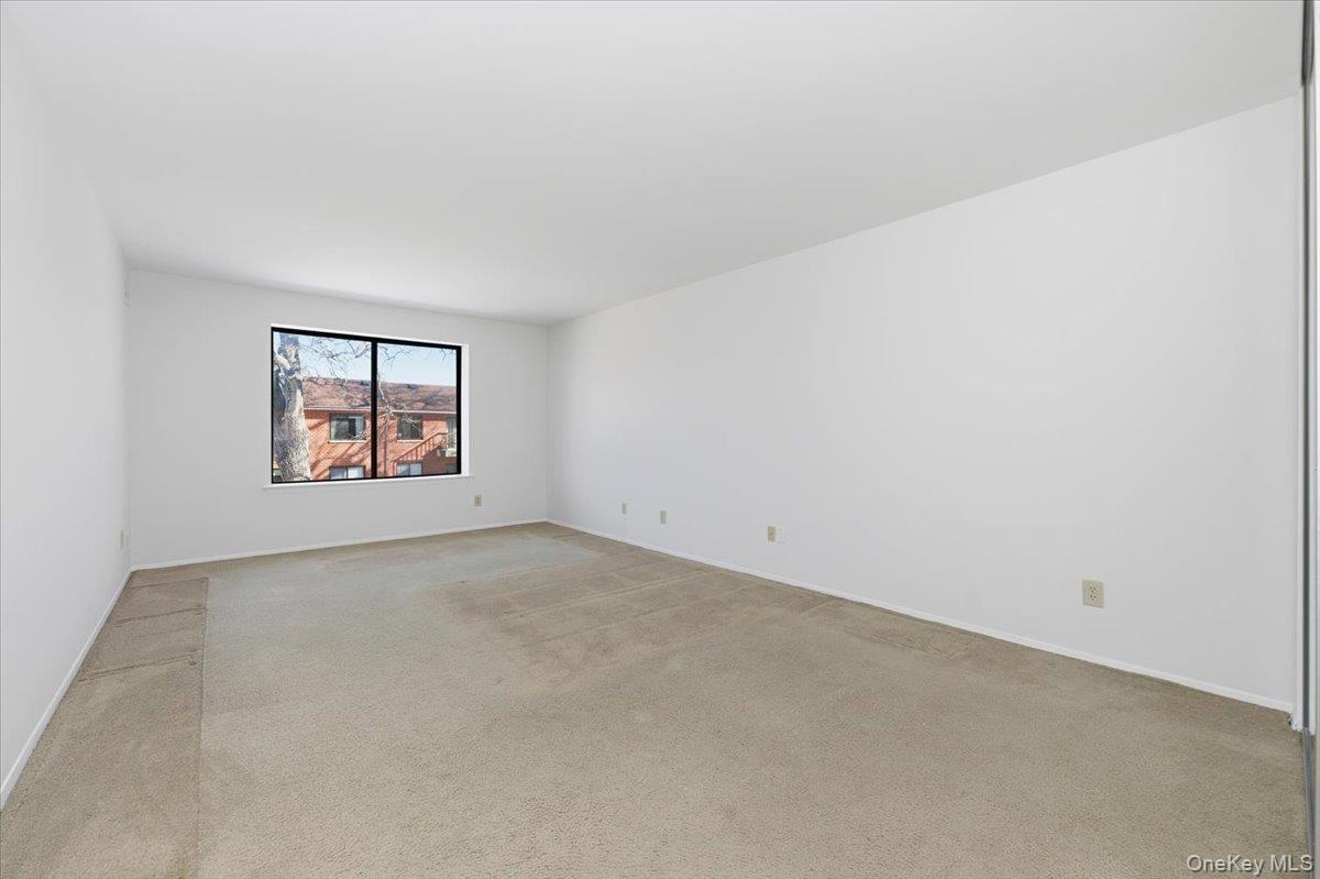 99 S Park Avenue Unit: 314