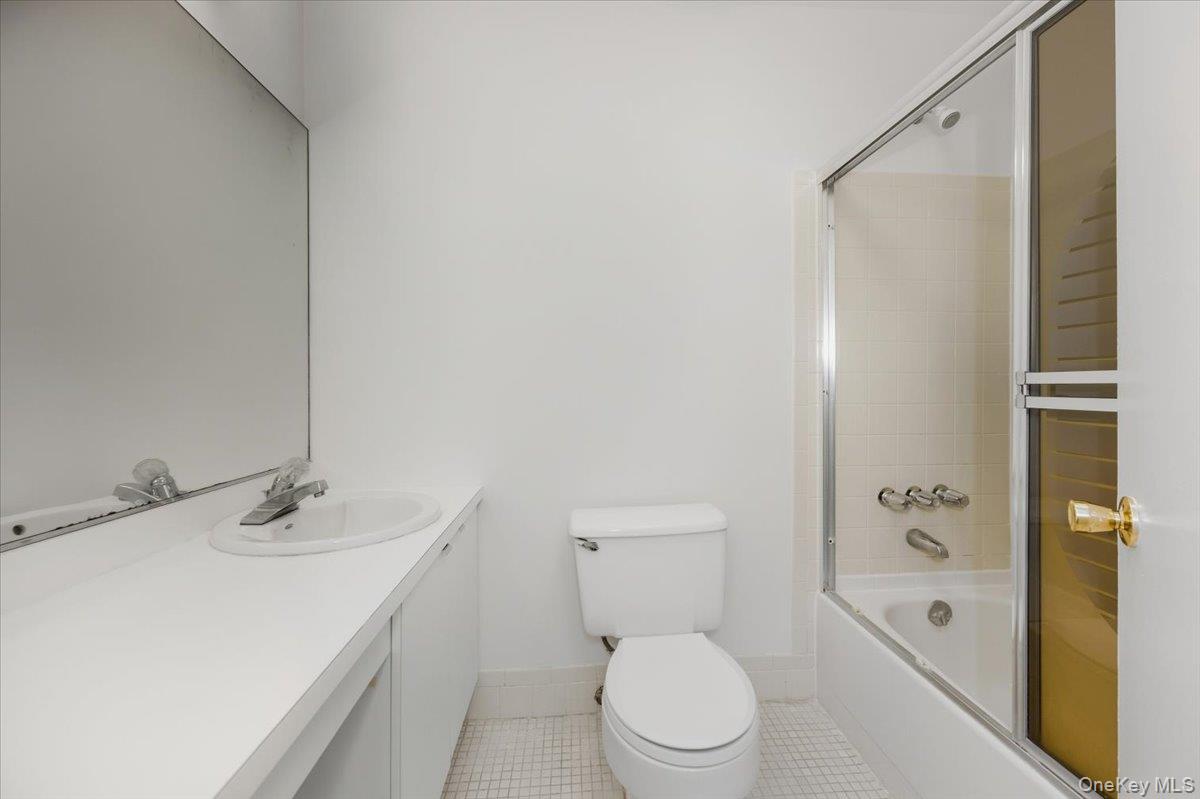 99 S Park Avenue Unit: 314