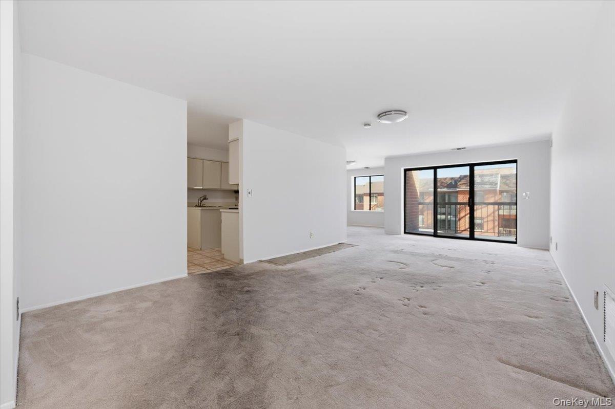 99 S Park Avenue Unit: 314
