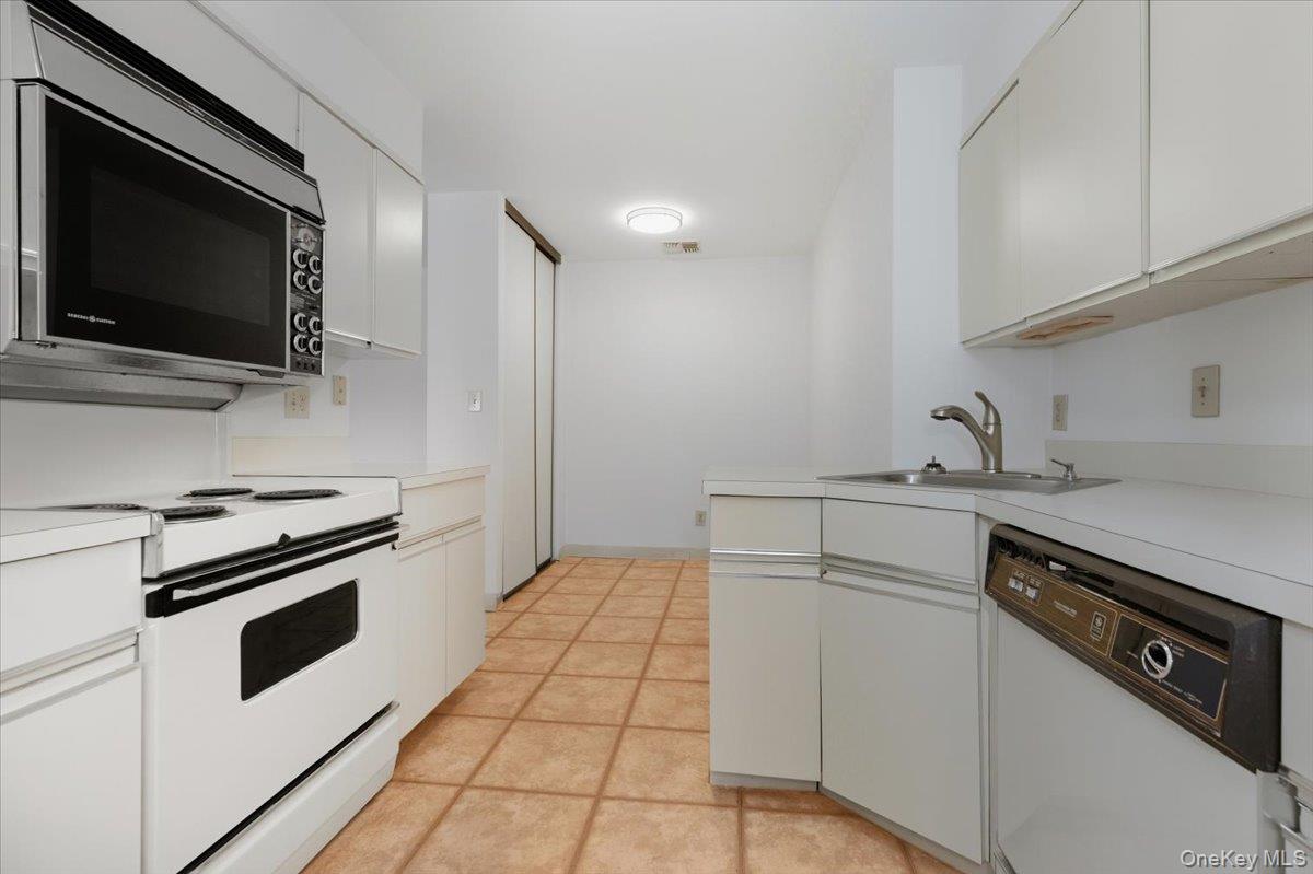 99 S Park Avenue Unit: 314