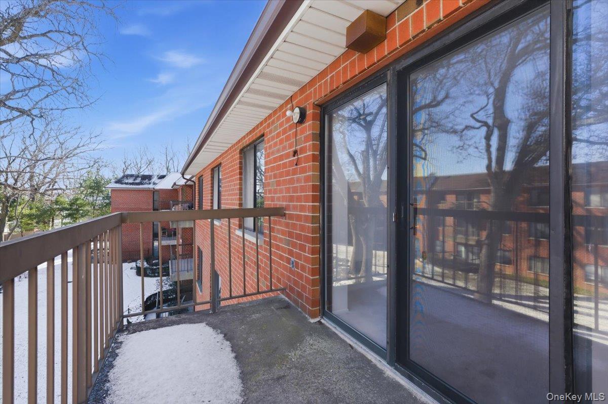 99 S Park Avenue Unit: 314