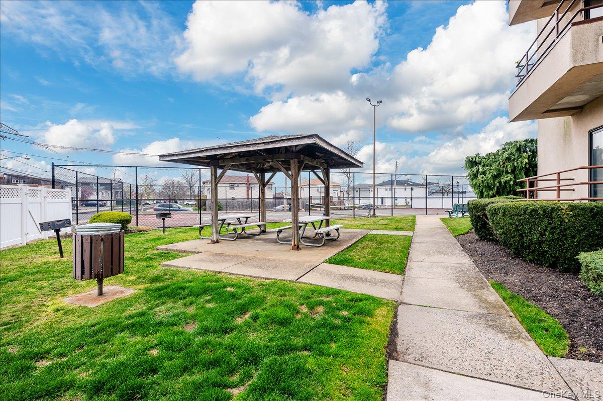 725 Miller Avenue Unit: 318