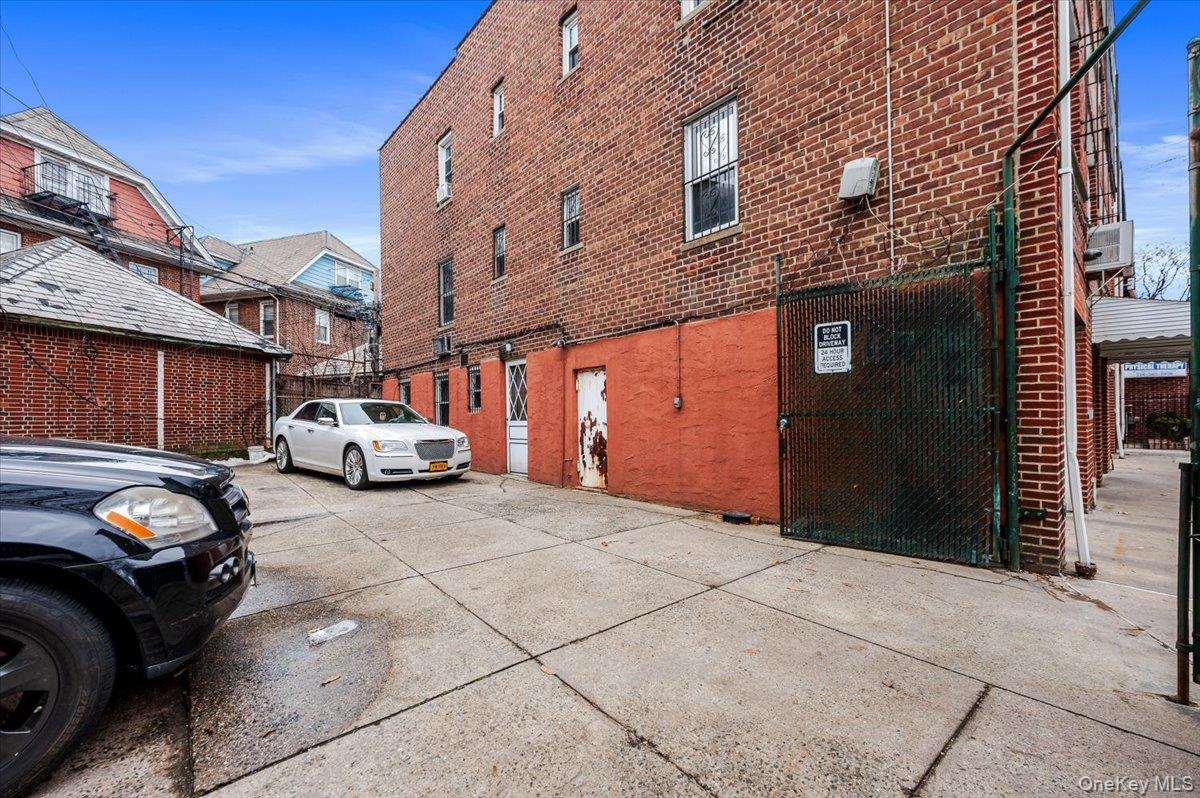 90-25A & 90-27 Elmhurst Avenue
