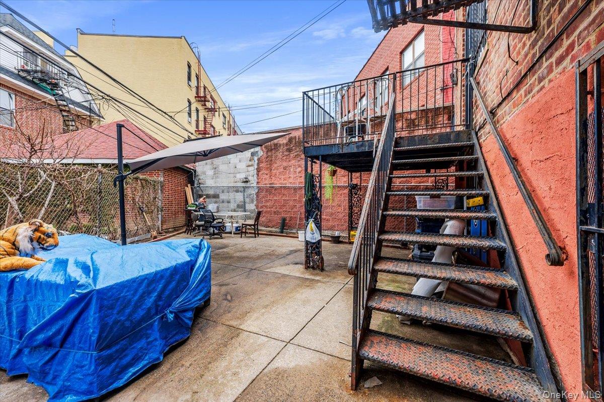 9025A & 9027 Elmhurst Avenue