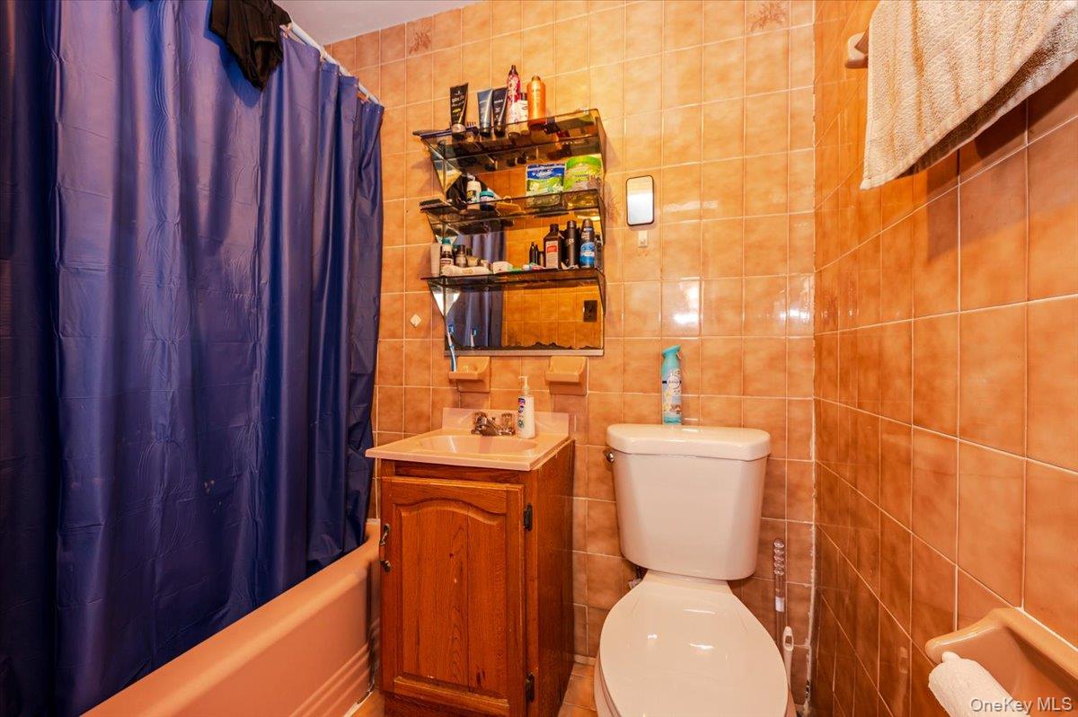 9025A & 9027 Elmhurst Avenue