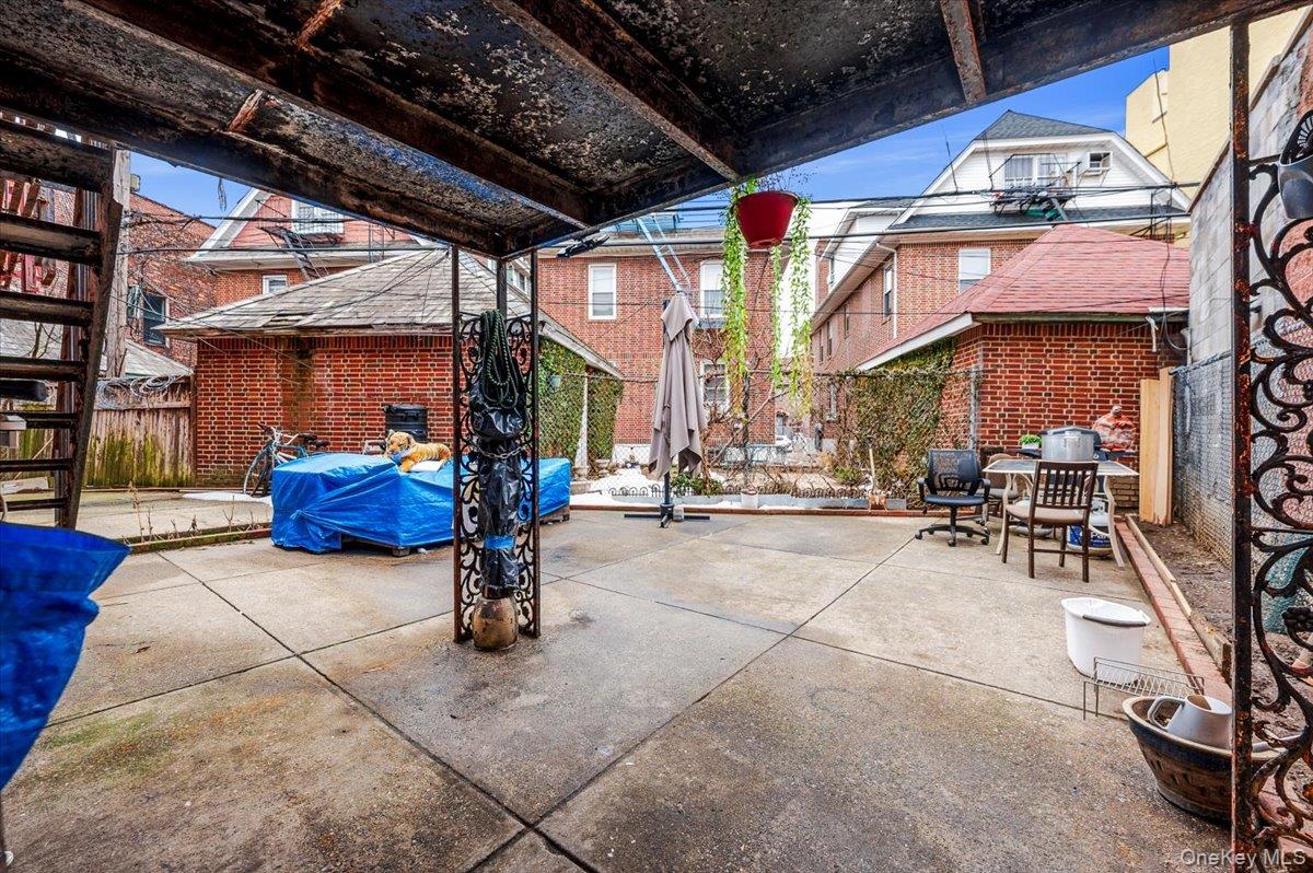 9025A & 9027 Elmhurst Avenue