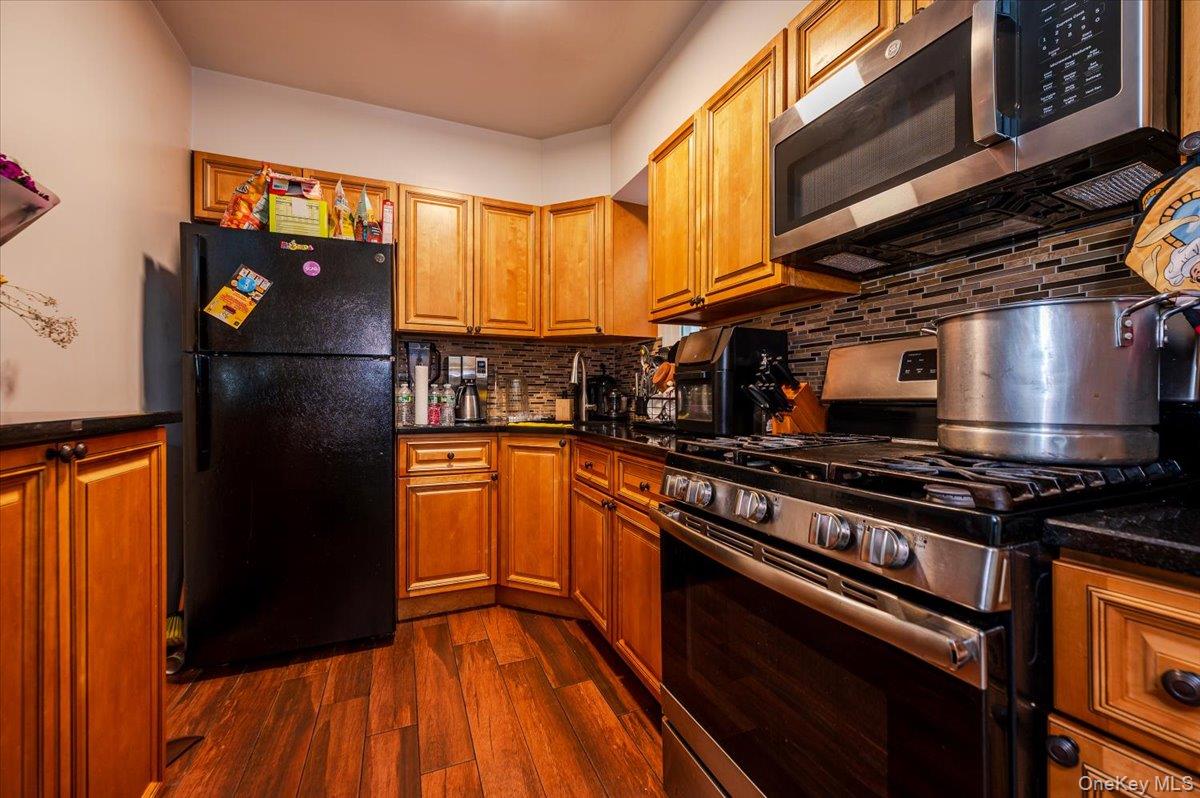 9025A & 9027 Elmhurst Avenue