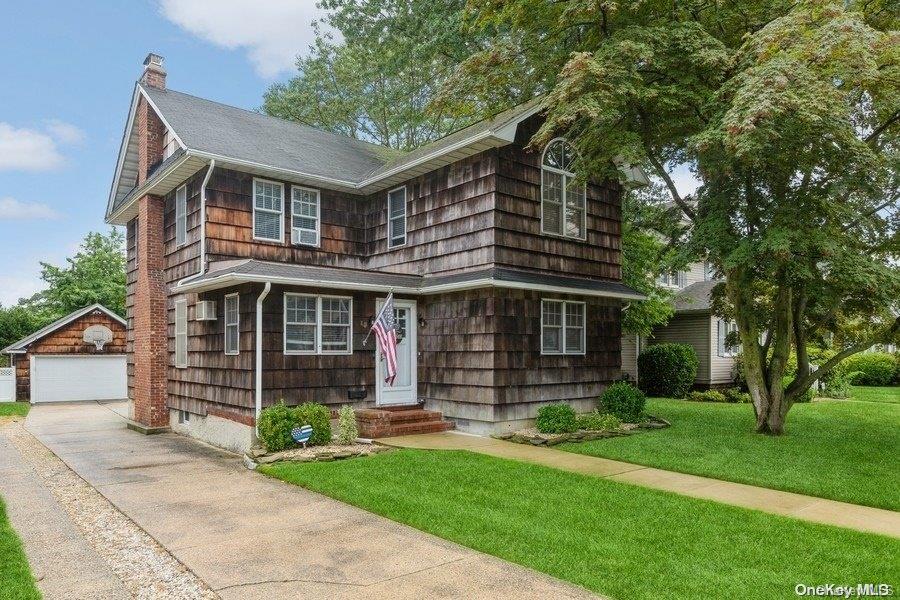 15 Denton Avenue