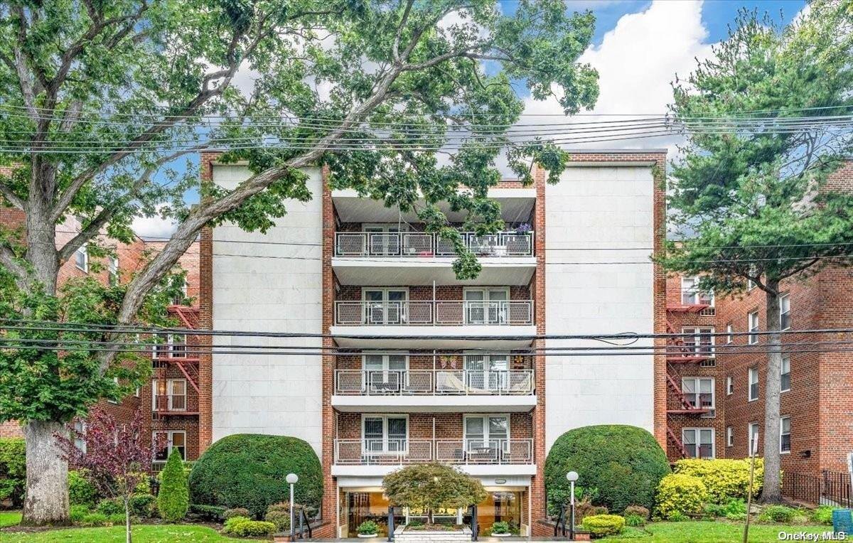 110 Brooklyn Avenue Unit: 1-W