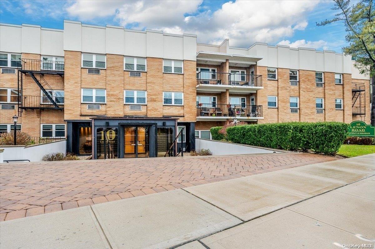 10 Lenox Road Unit: 3-N