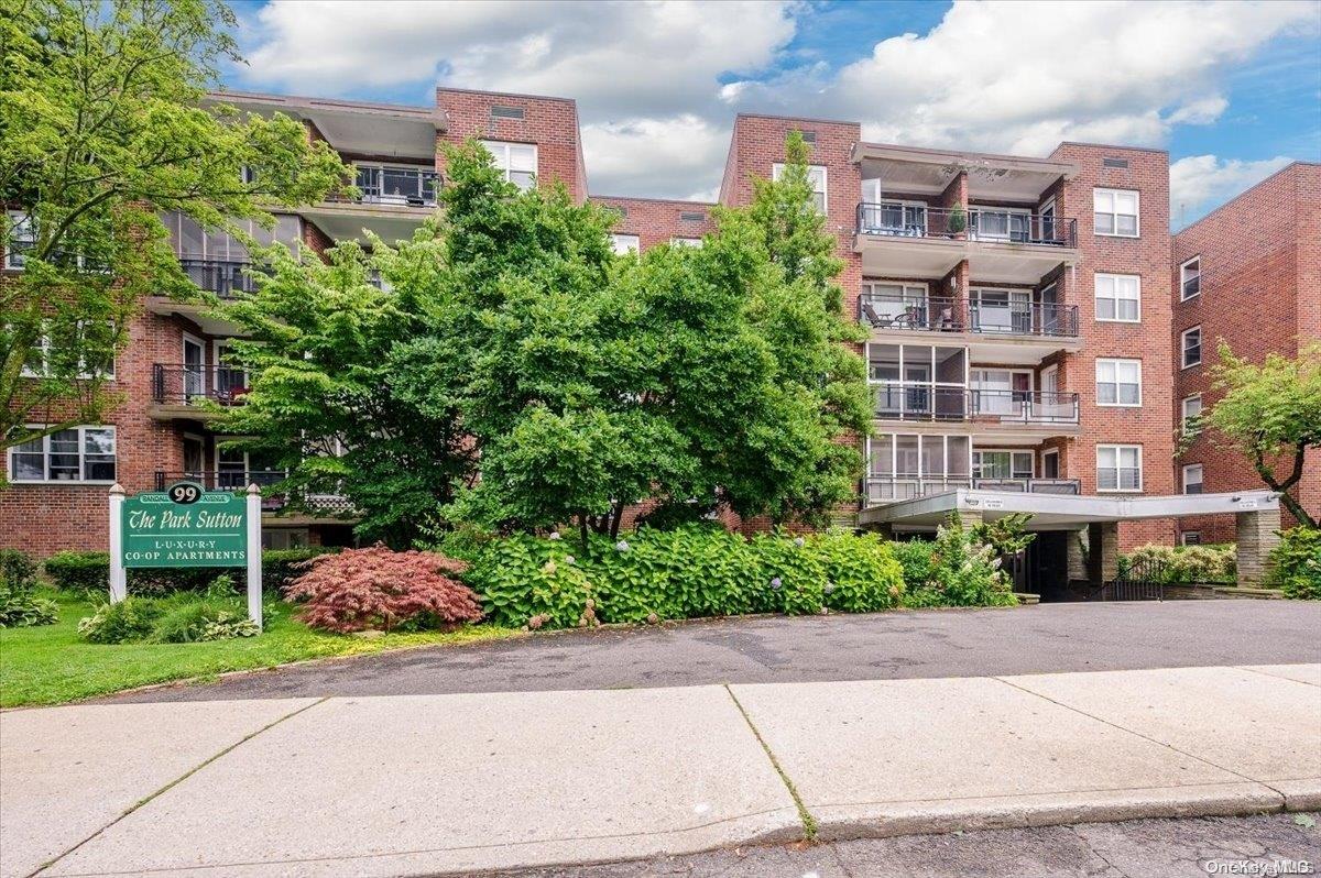 99 Randall Avenue Unit: 2-F