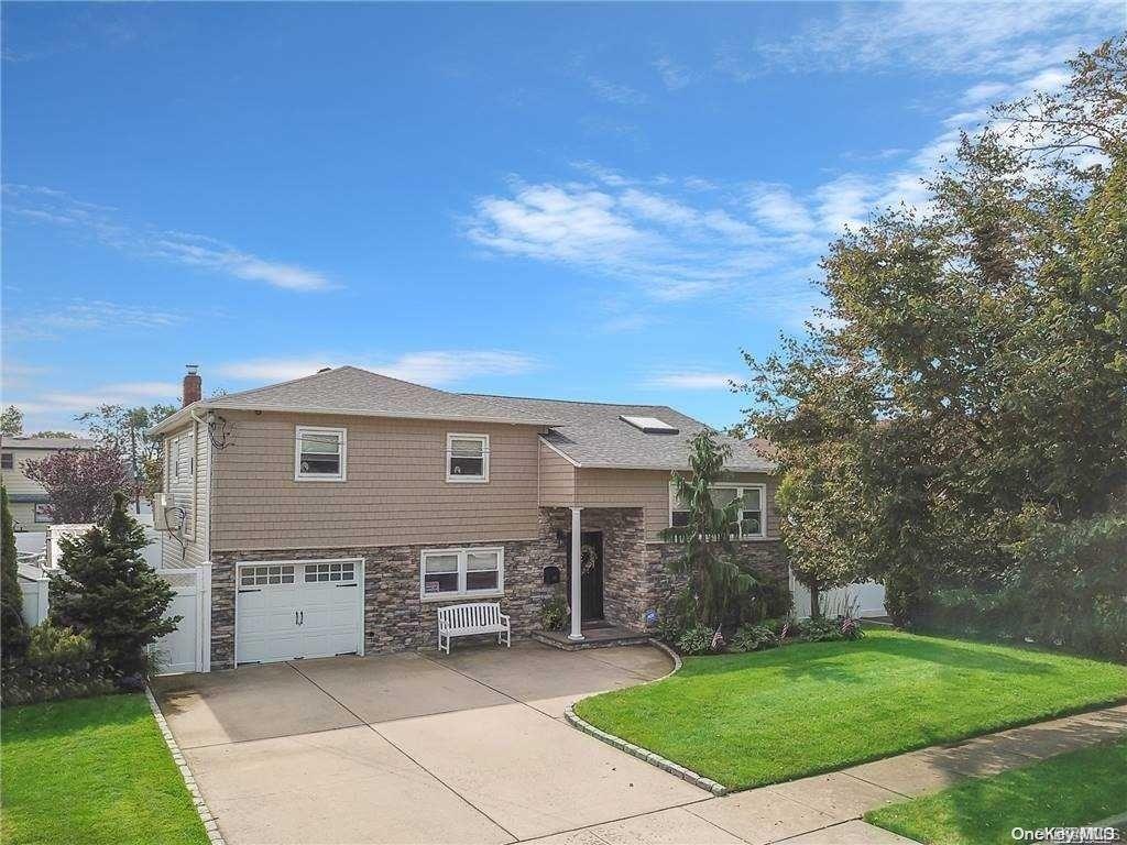 387 Montgomery Avenue