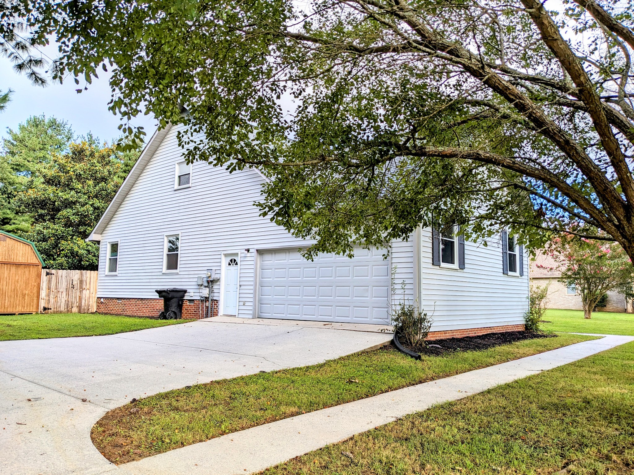 212 Ashley Dr
