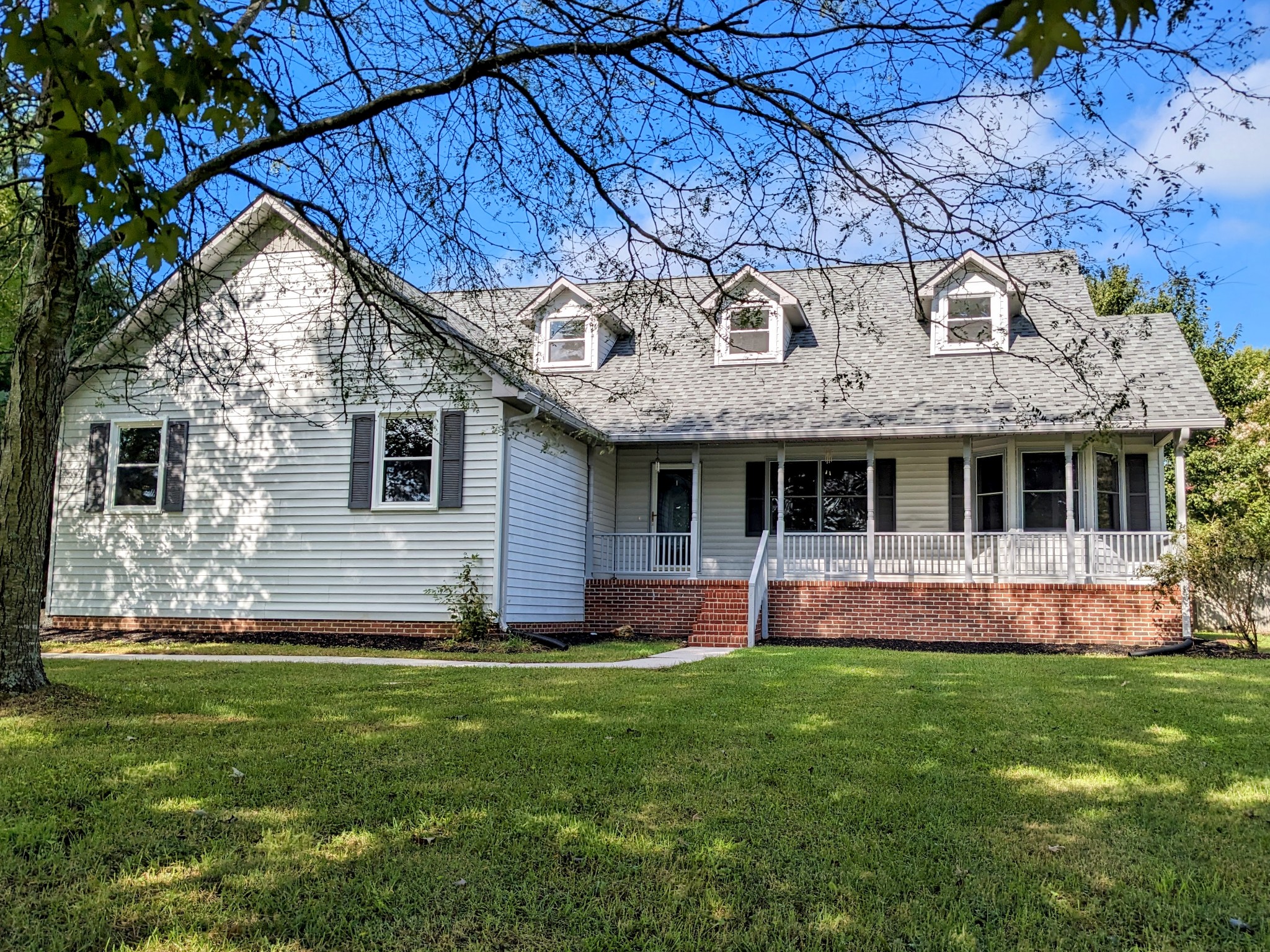 212 Ashley Dr