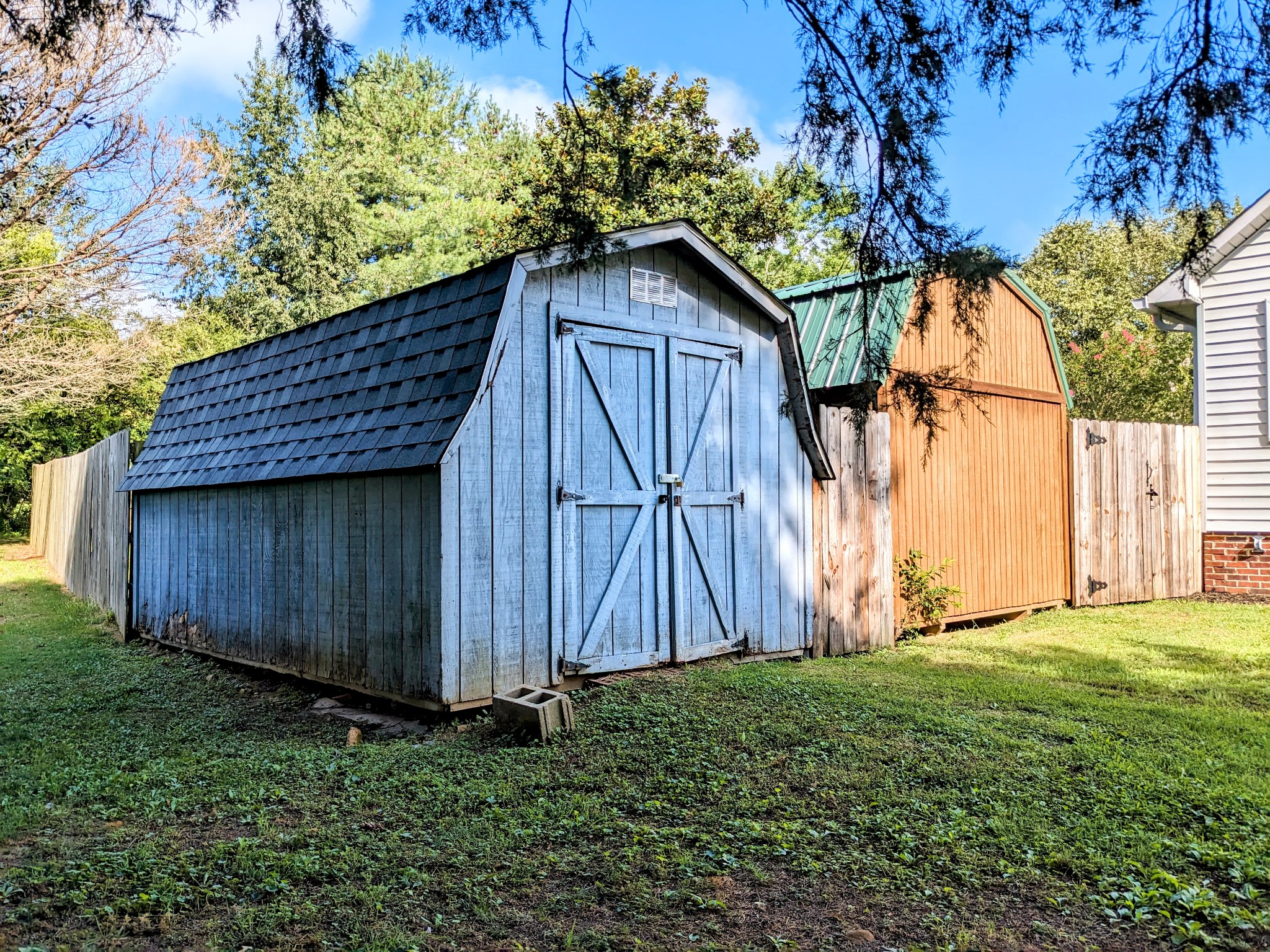 212 Ashley Dr