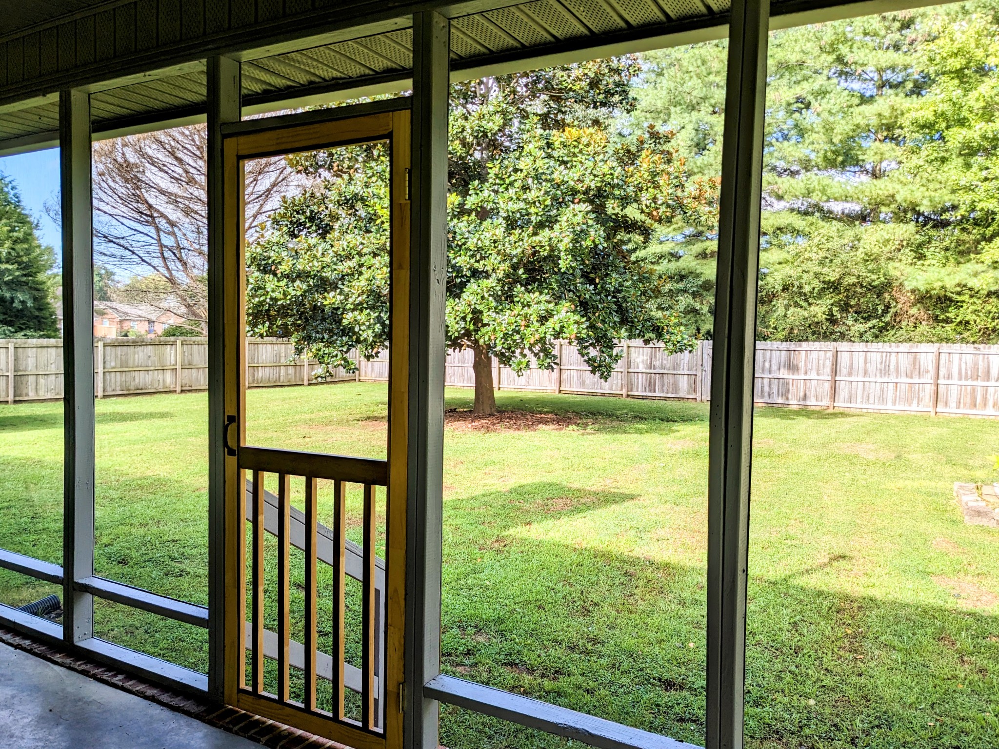 212 Ashley Dr