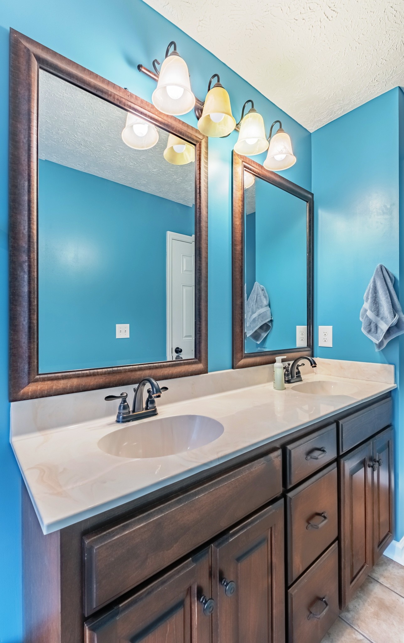 1494 Turkey Creek Loop