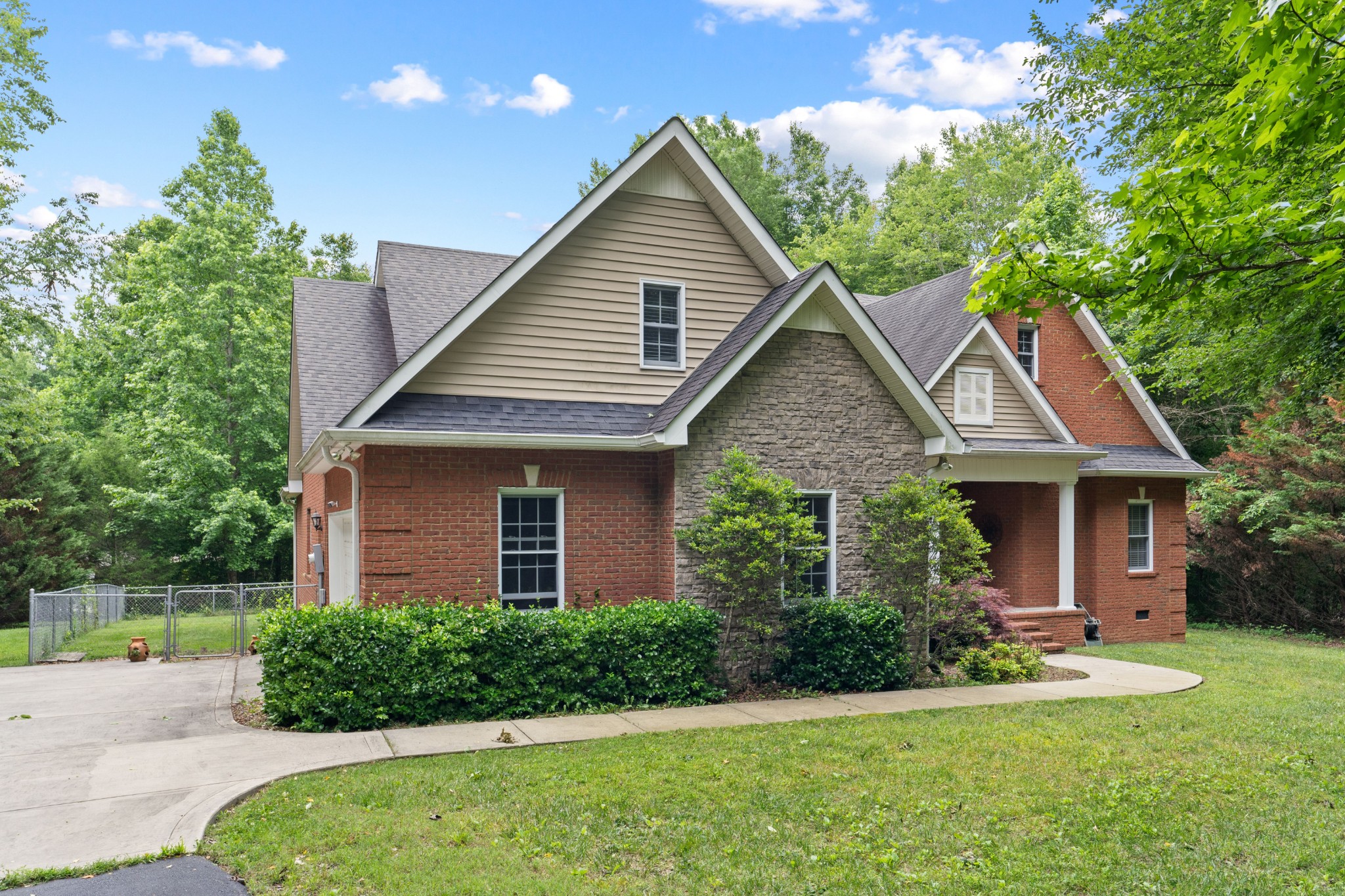 1836 Sears Roebuck Rd