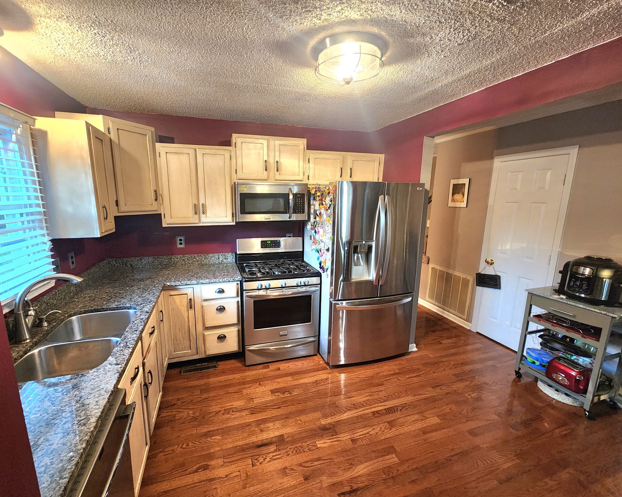 201 Blue Lake Dr Unit: B