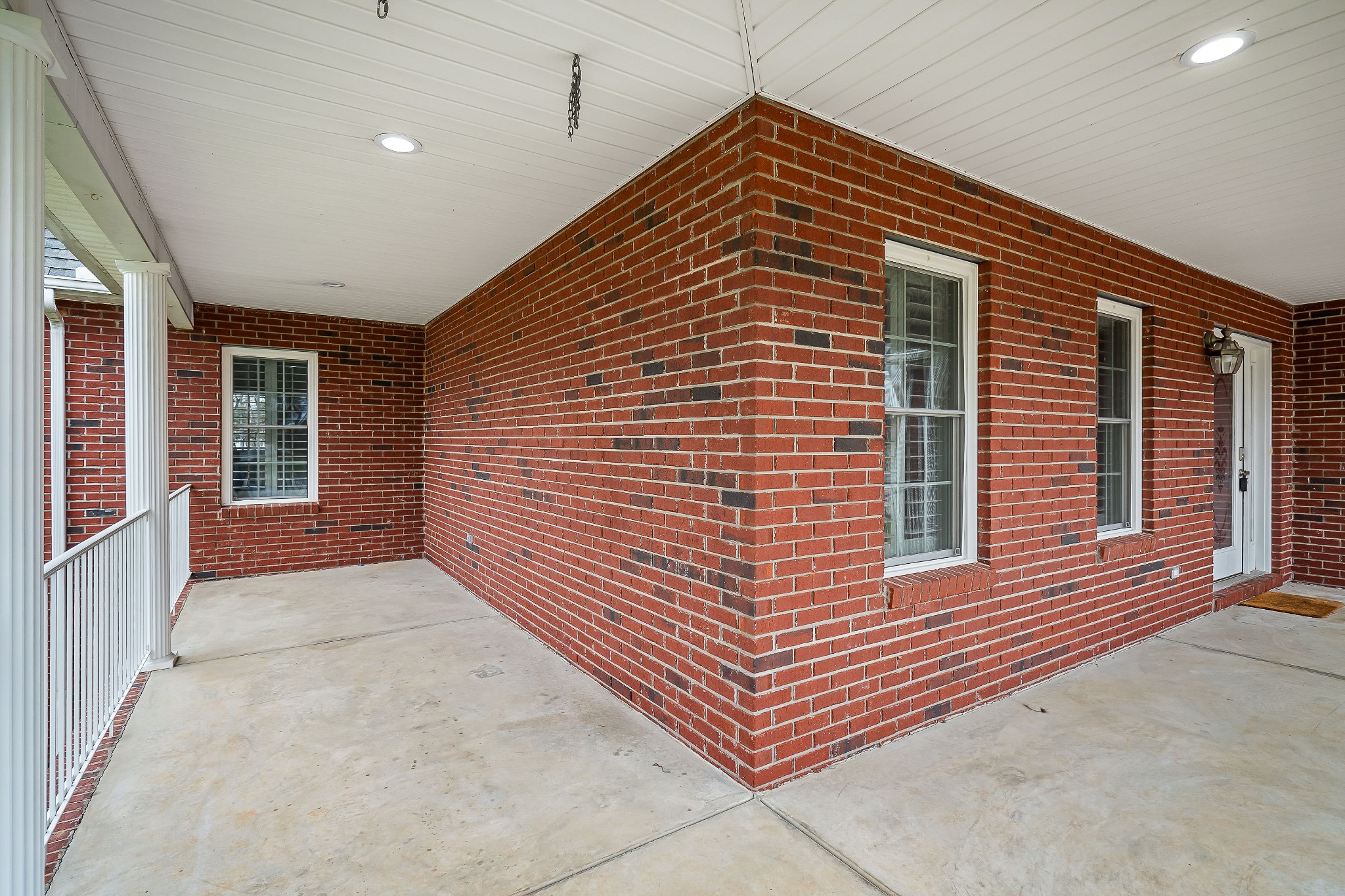 126 N Steeplechase Dr