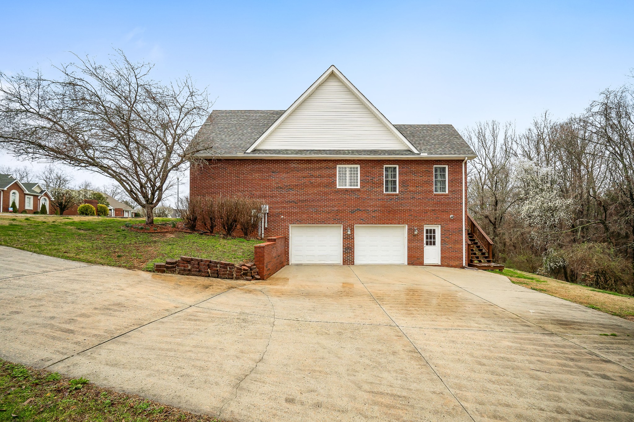 126 N Steeplechase Dr