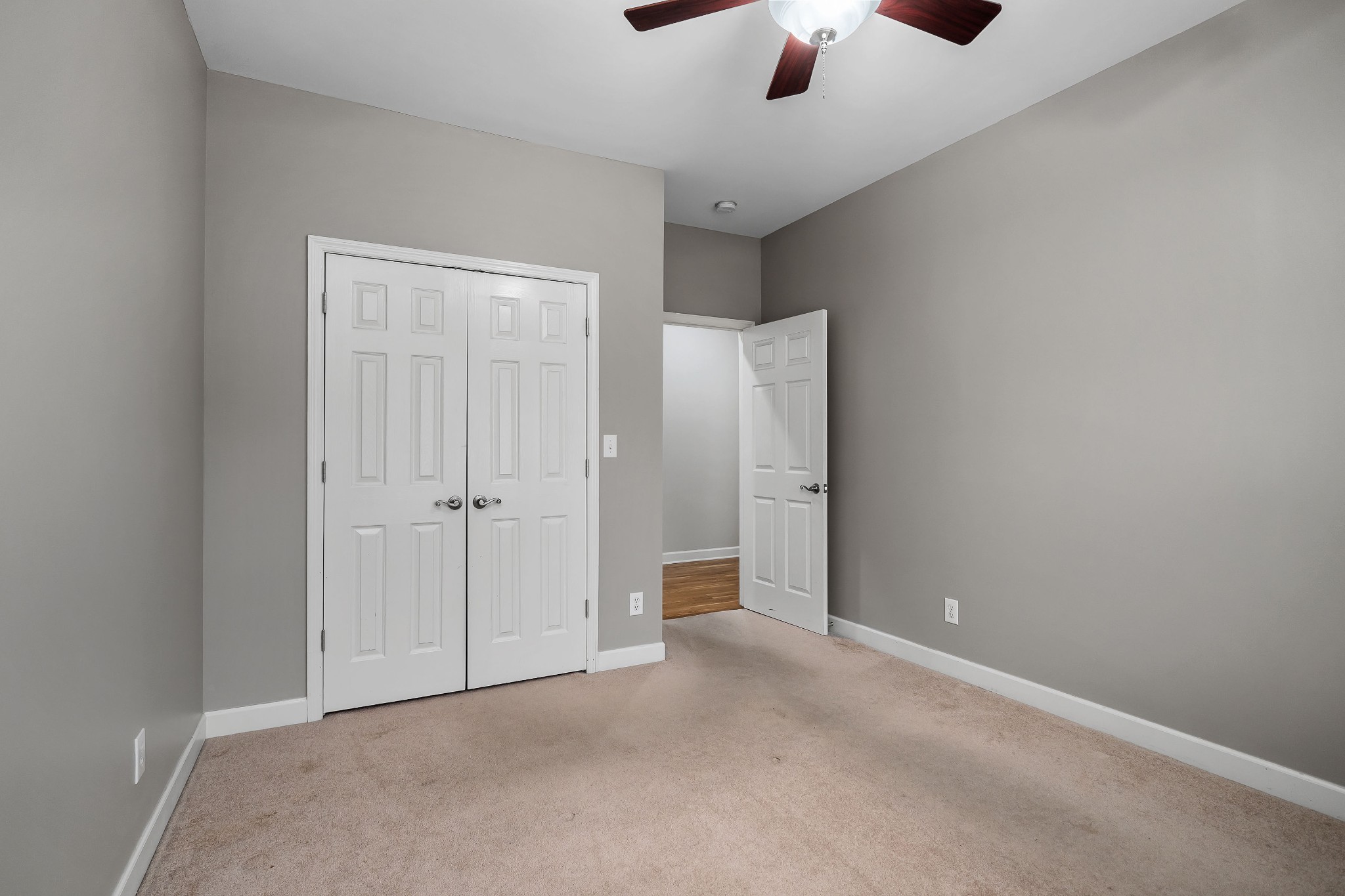 126 N Steeplechase Dr