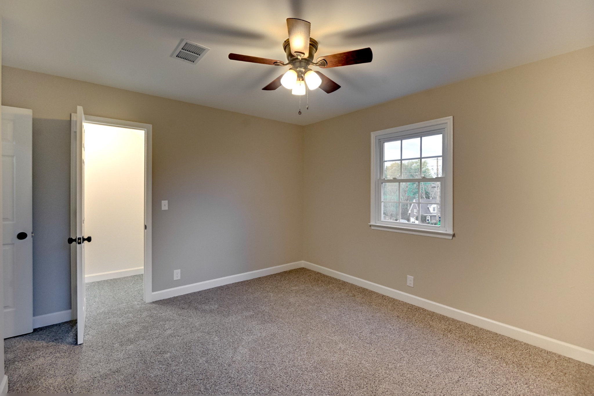 1808 Hidden Ridge Cir