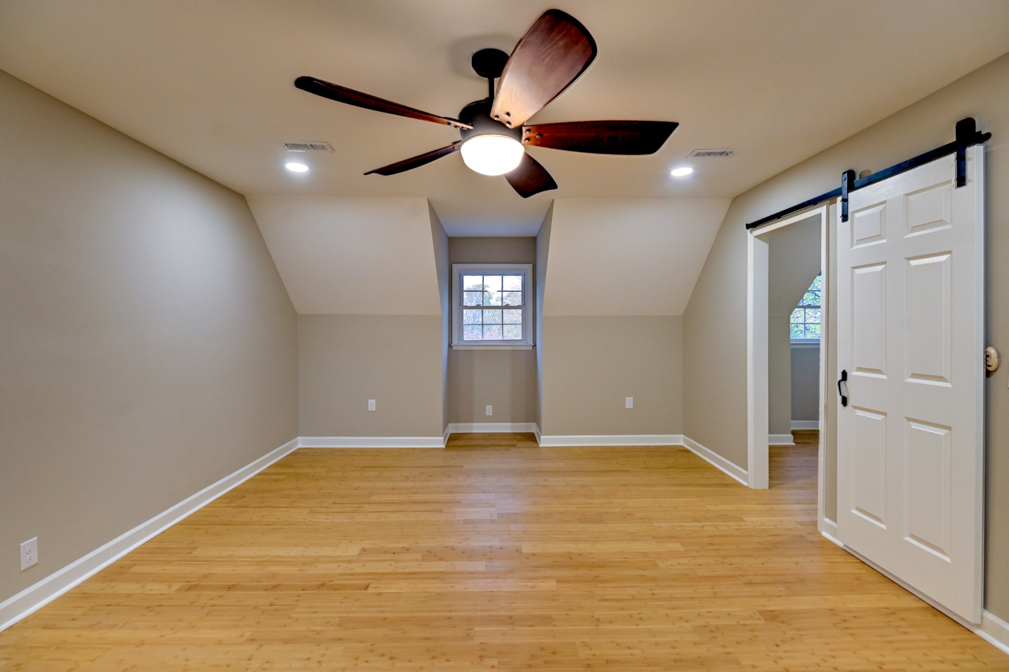 1808 Hidden Ridge Cir