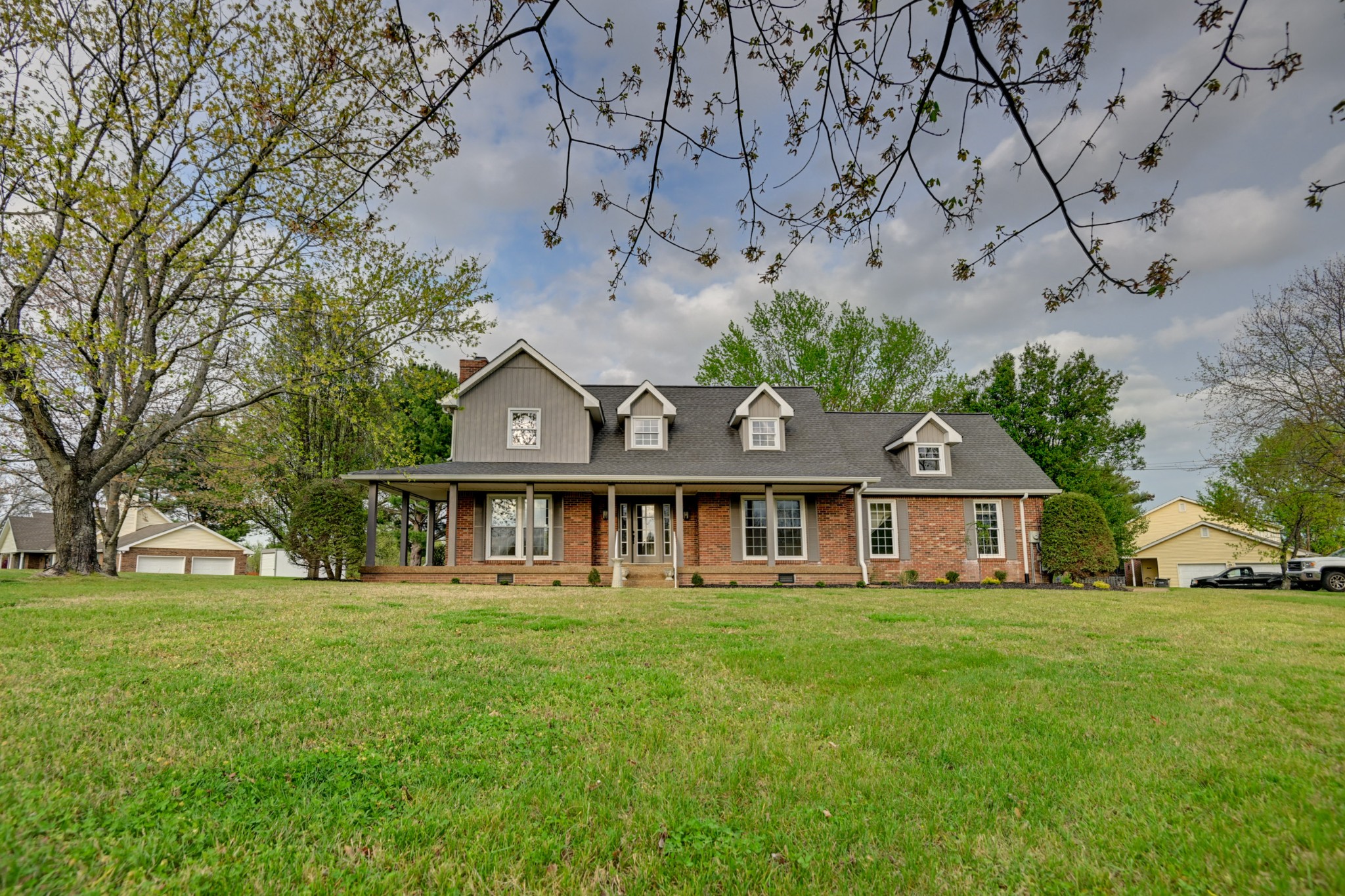 1808 Hidden Ridge Cir
