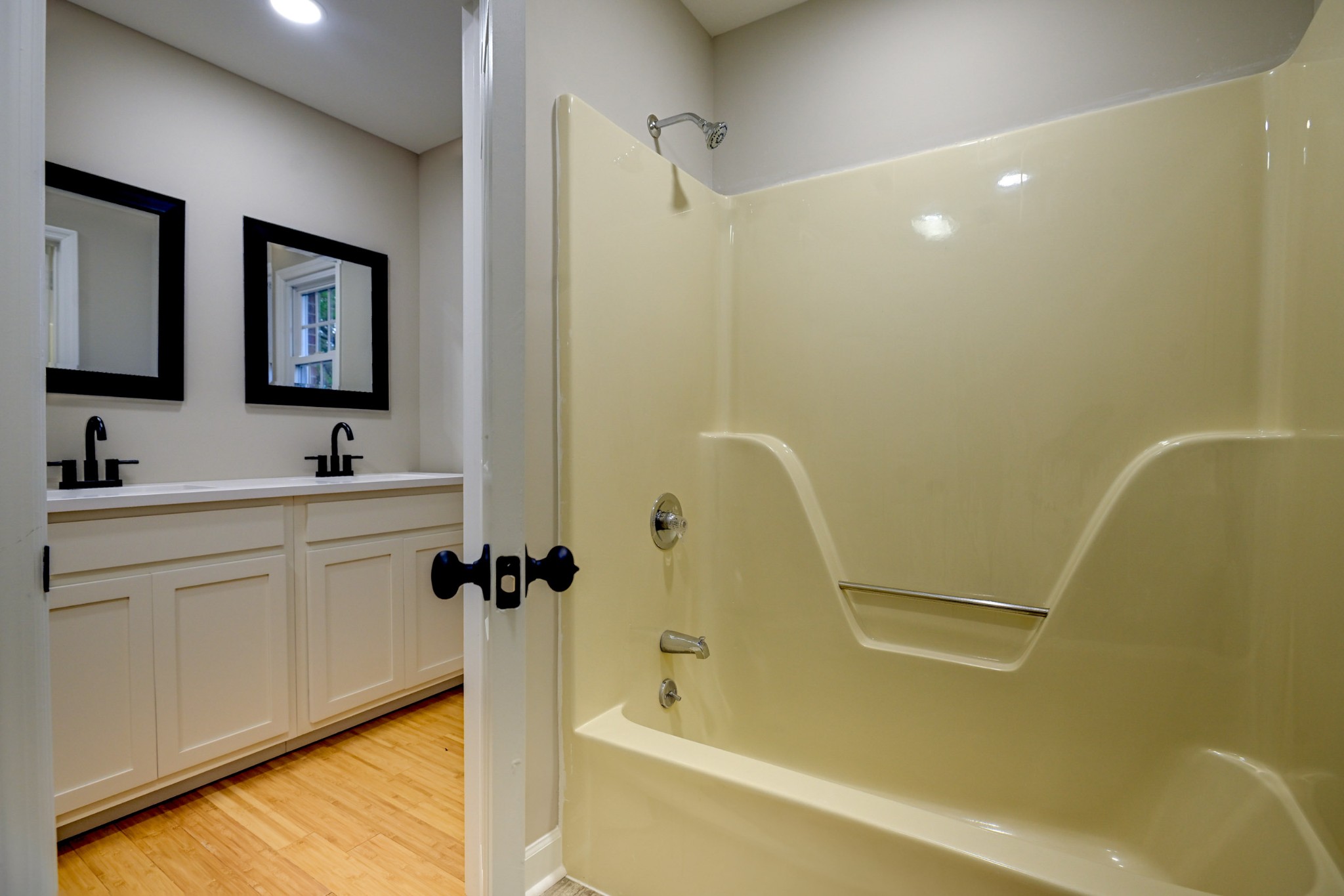 1808 Hidden Ridge Cir