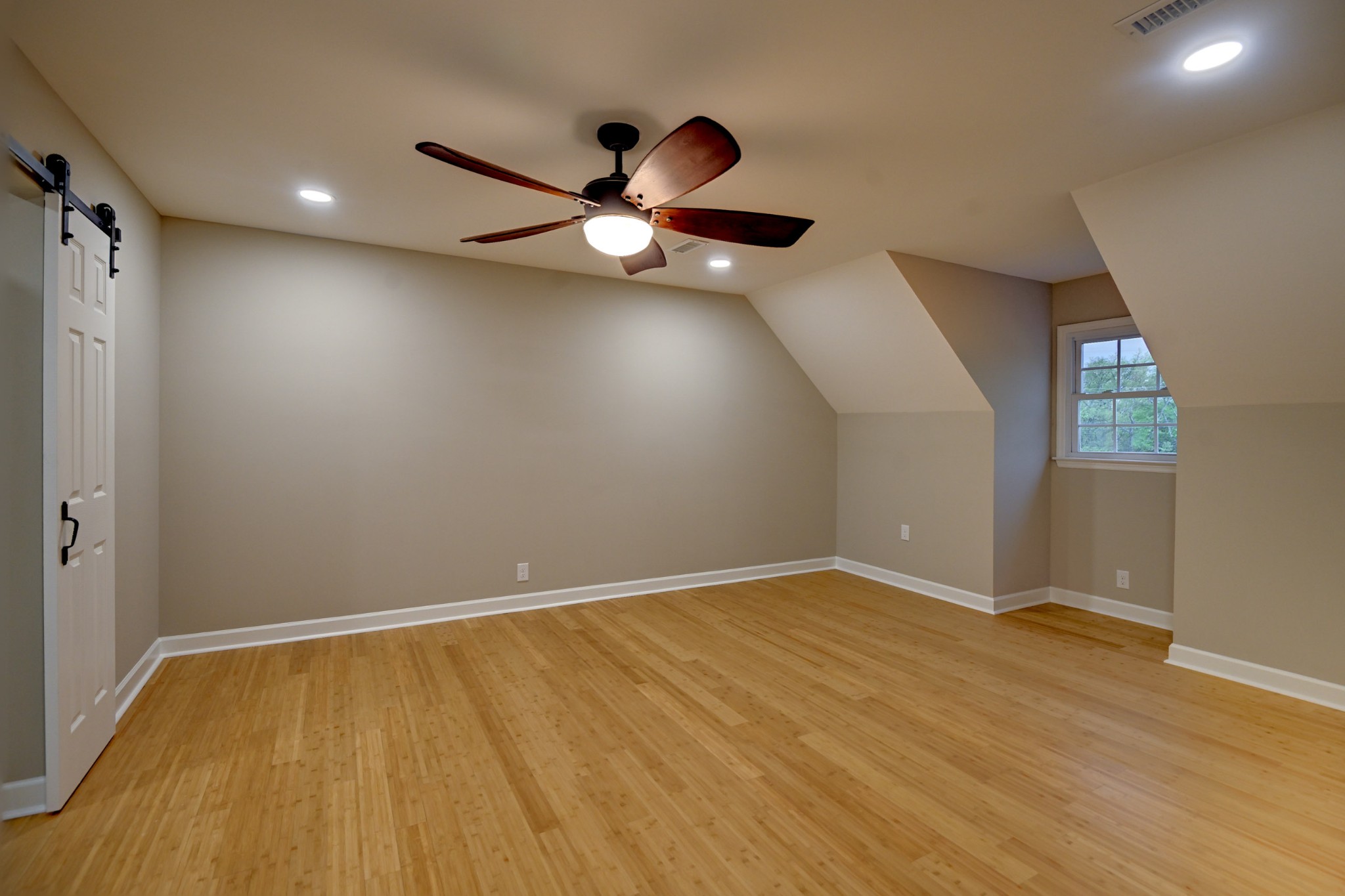 1808 Hidden Ridge Cir
