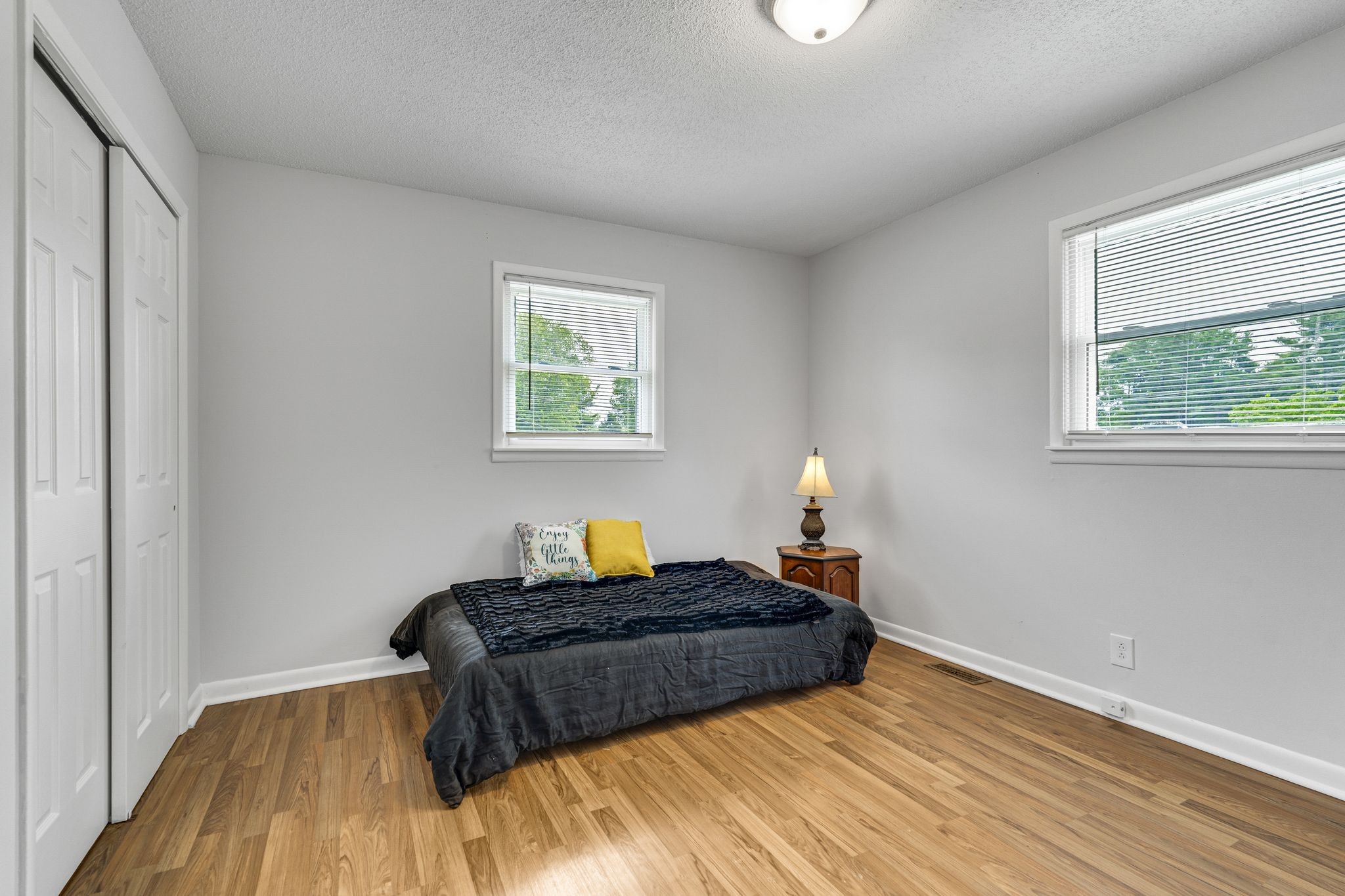106 Swann Ave