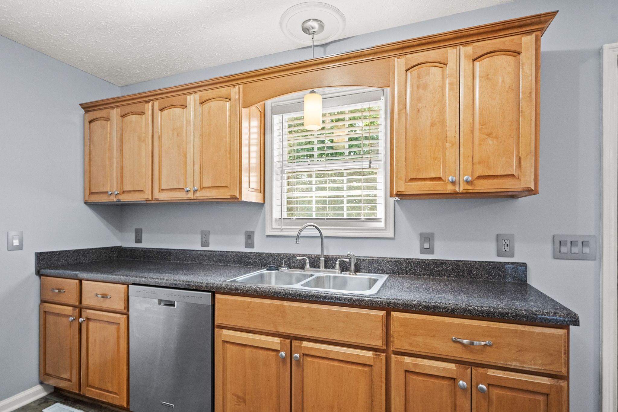 104 Beaver Creek Dr