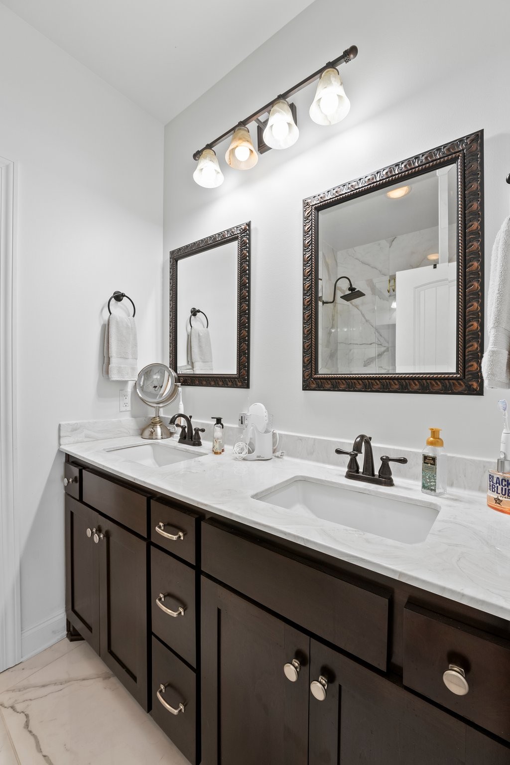 228 WILLIAMSBURG CIRCLE