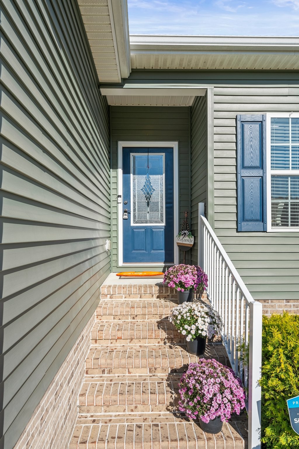 228 WILLIAMSBURG CIRCLE