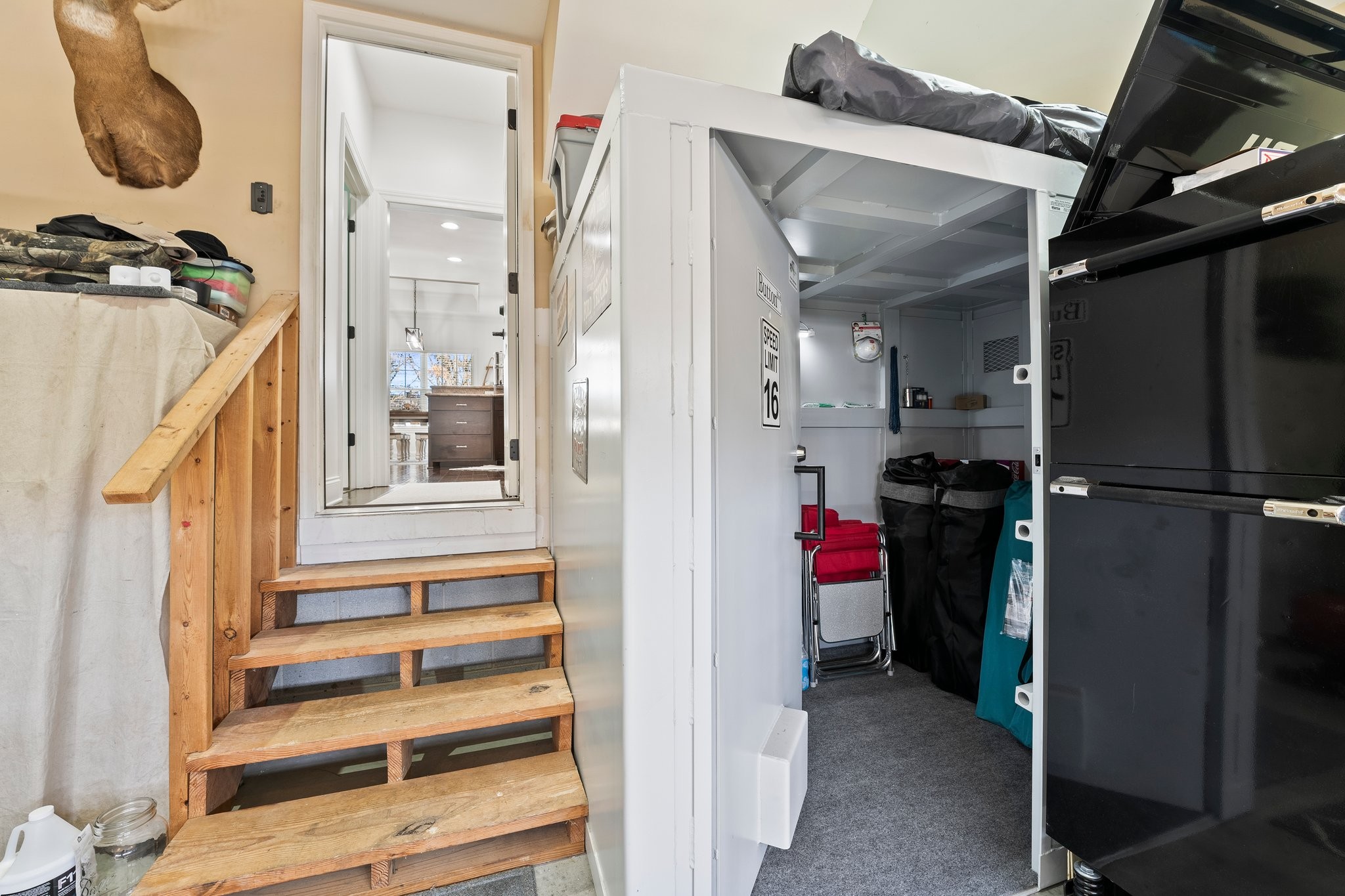 228 WILLIAMSBURG CIRCLE