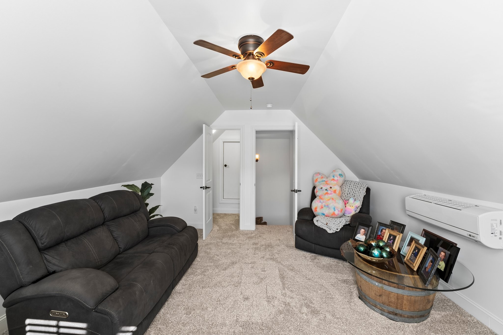 228 WILLIAMSBURG CIRCLE