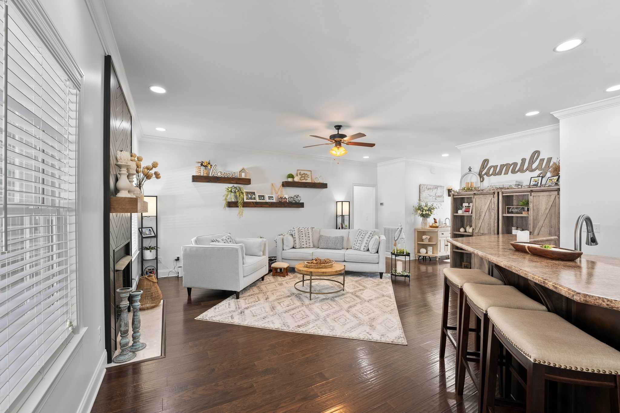 228 WILLIAMSBURG CIRCLE