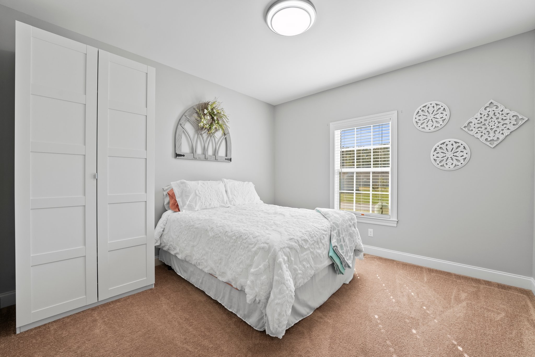 228 WILLIAMSBURG CIRCLE