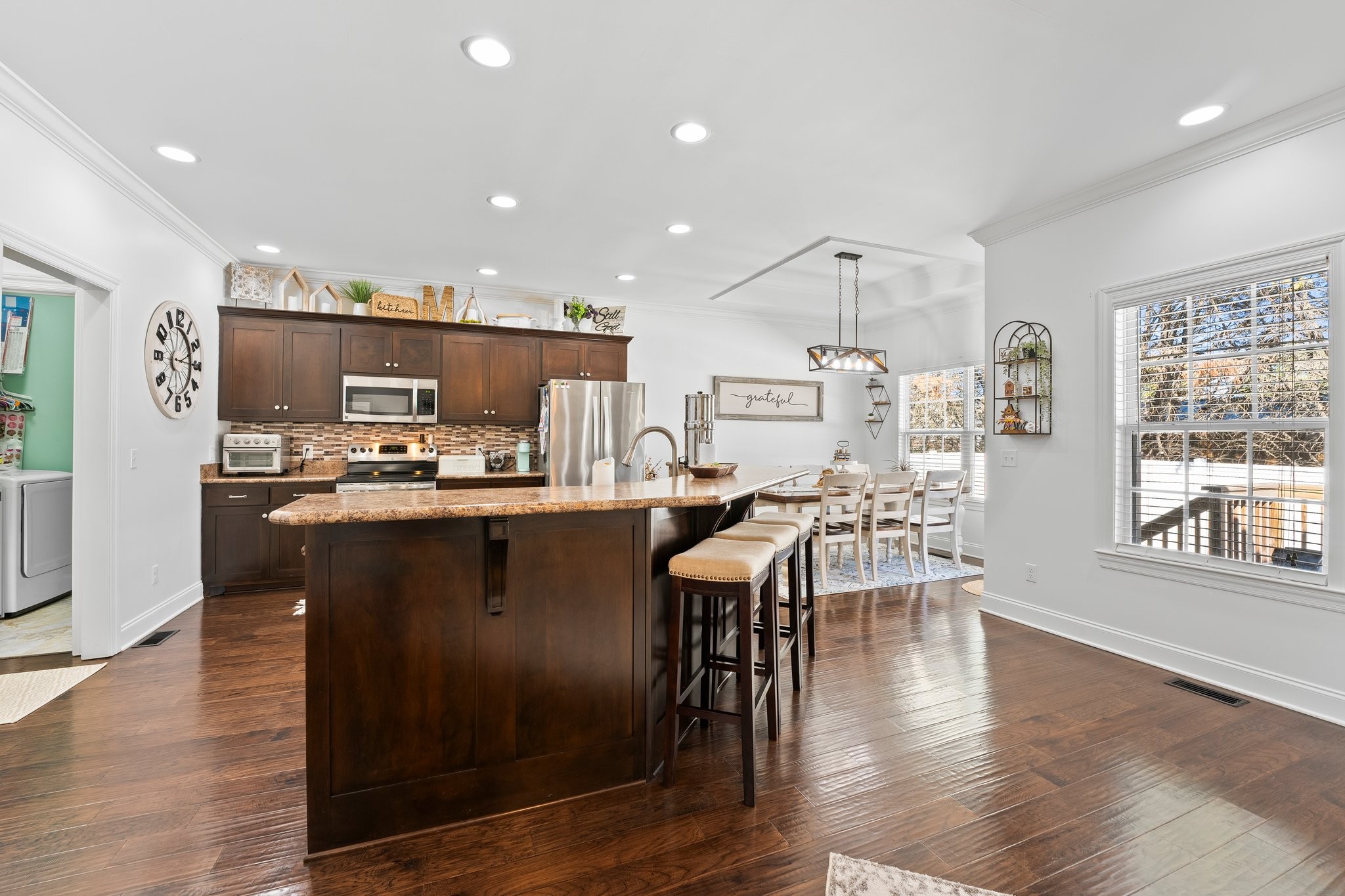 228 WILLIAMSBURG CIRCLE