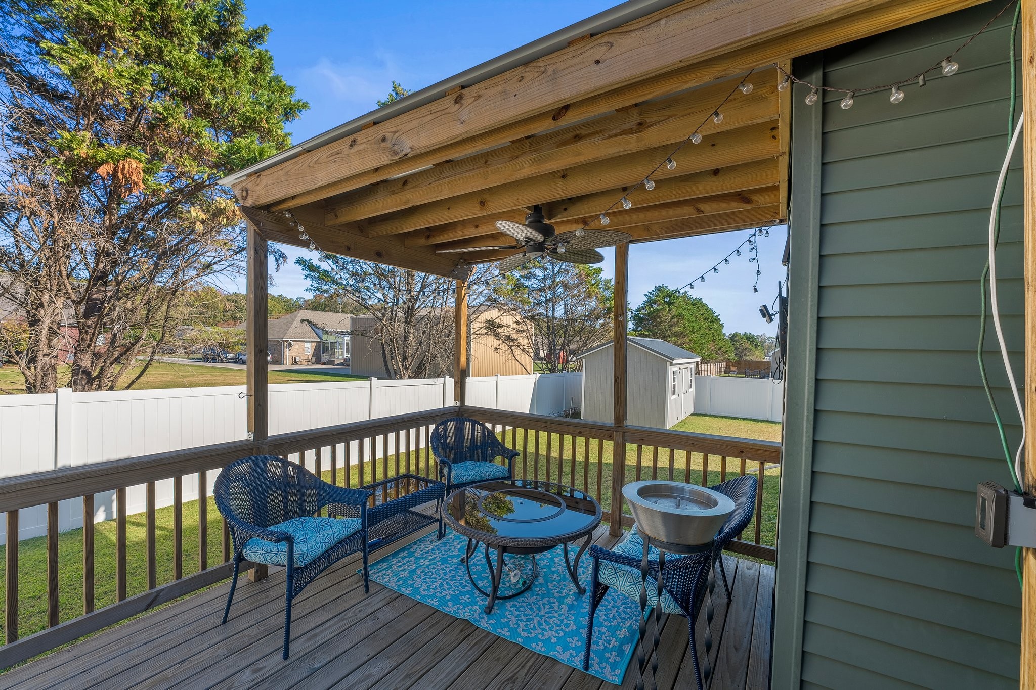 228 WILLIAMSBURG CIRCLE